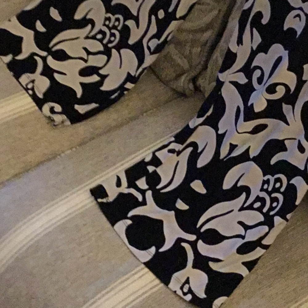 Pants - Picture 3 of 4